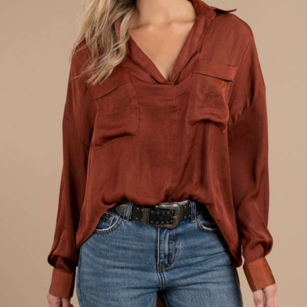 🌟 NWT 🎉 Free People 🌟 Brown Satiny Blouse